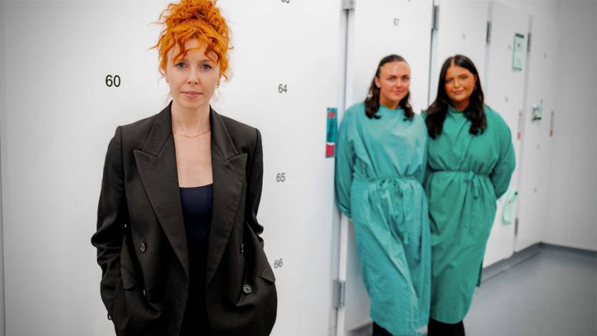 Stacey Dooley - Inside the Undertakers